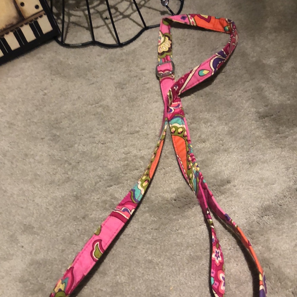 Vera Bradley Cross body has zipper/pouches.approximately 8 1/2 x 9” - Picture 5 of 5